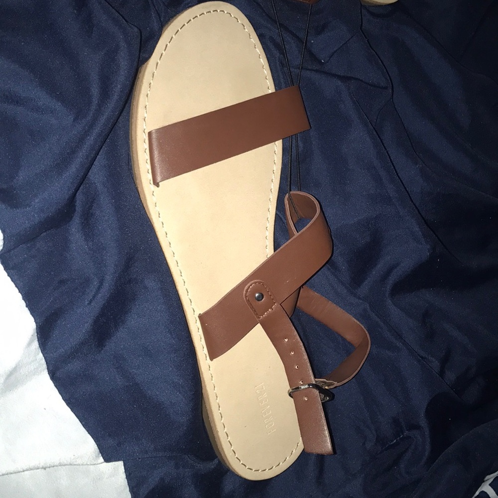 Sandals - Picture 2 of 2